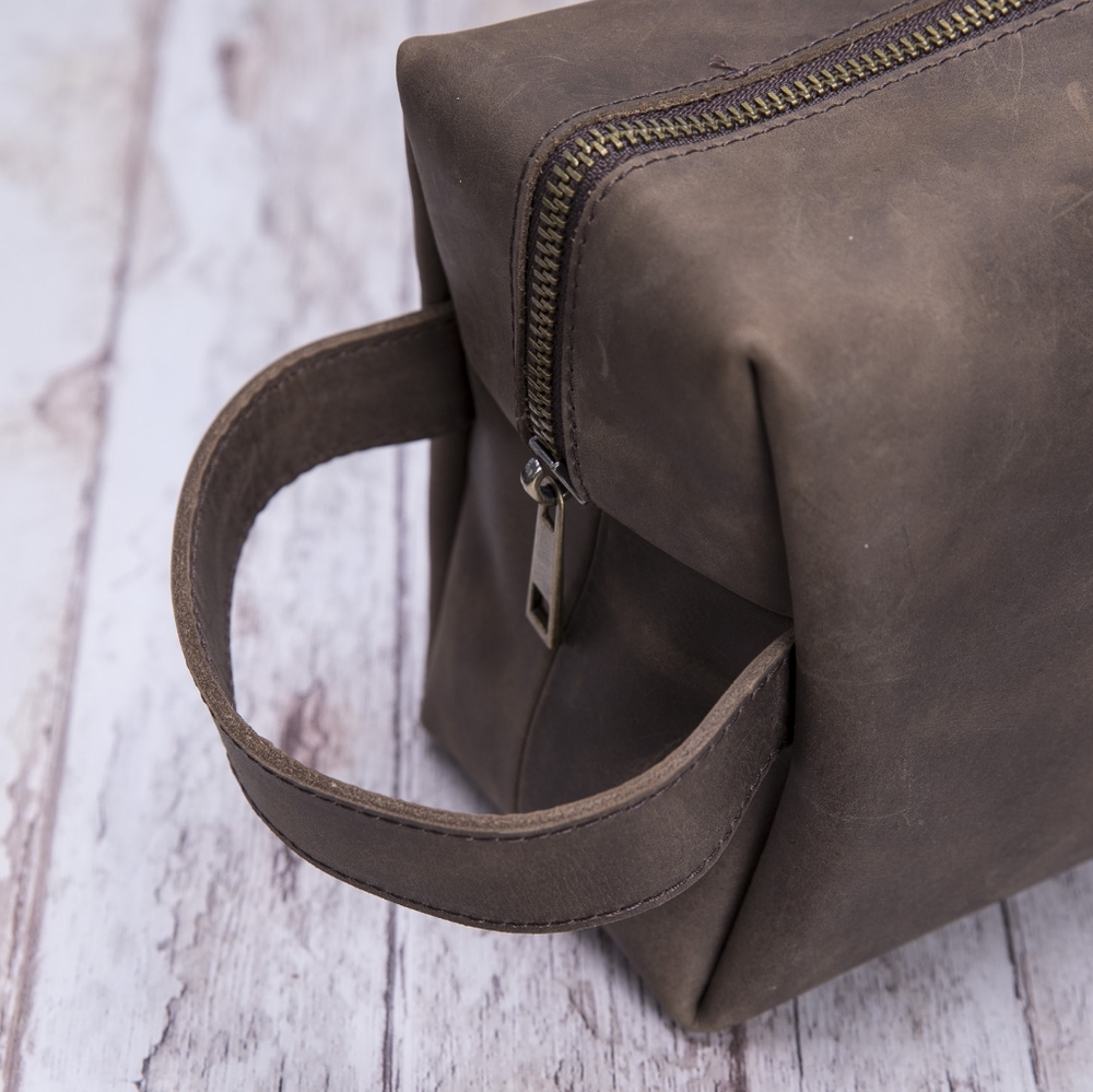 SOLD OUT! Leather Dopp Kit Makeup Bag Large - Picture 4 of 8